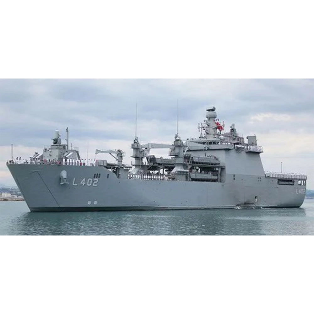 TCG Bayraktar (L402 Landing Ship Tank 30 Inches Model