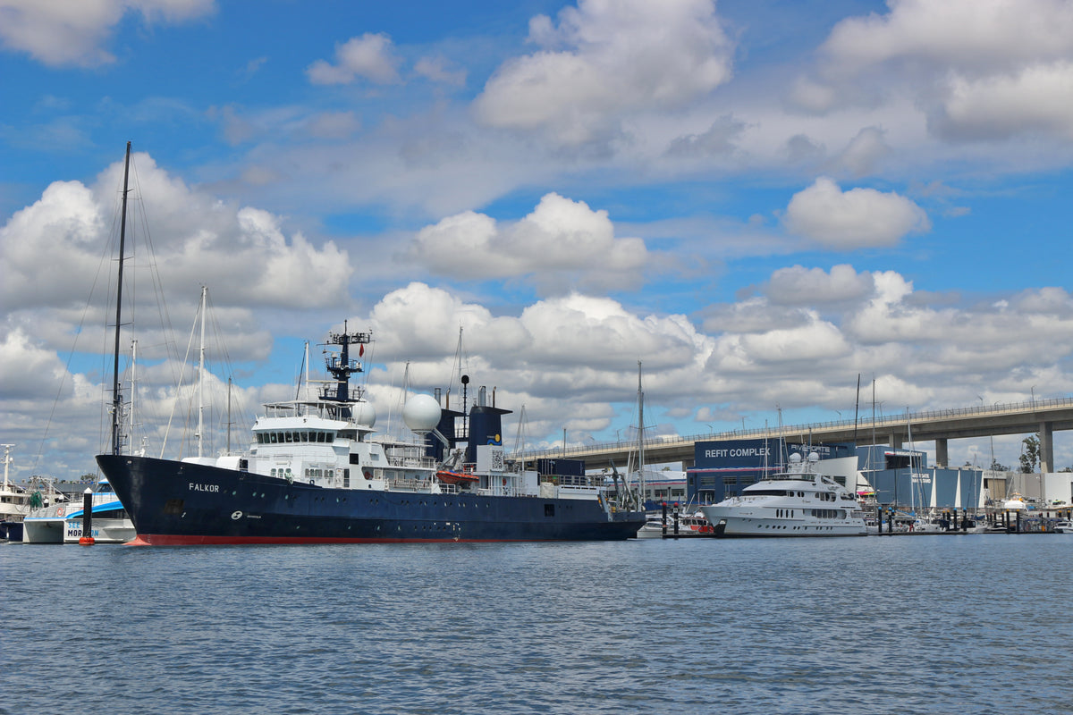 R/V Falkor Research 36 inches boat Model