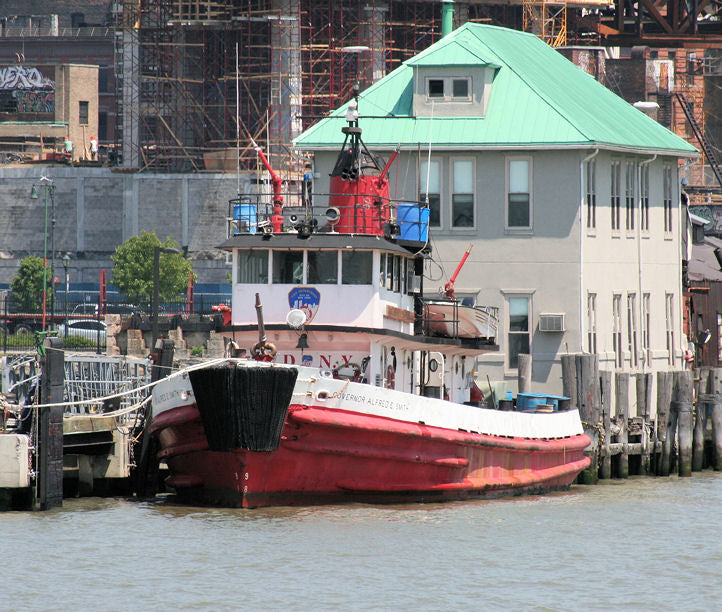 Governor Alfred E. Smith (fireboat) 30 Inches Ship Model