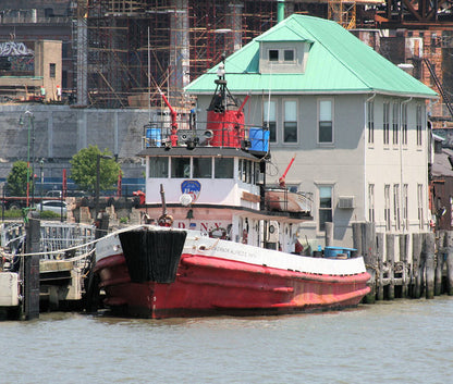 Governor Alfred E. Smith (fireboat) 30 Inches Ship Model