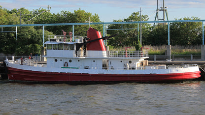 Governor Alfred E. Smith (fireboat) 30 Inches Ship Model