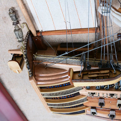 HMS Victory Half - Ship 33 Inches L