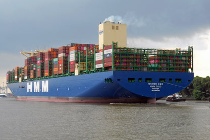 HMM Algeciras 30 inches Container Ship Model