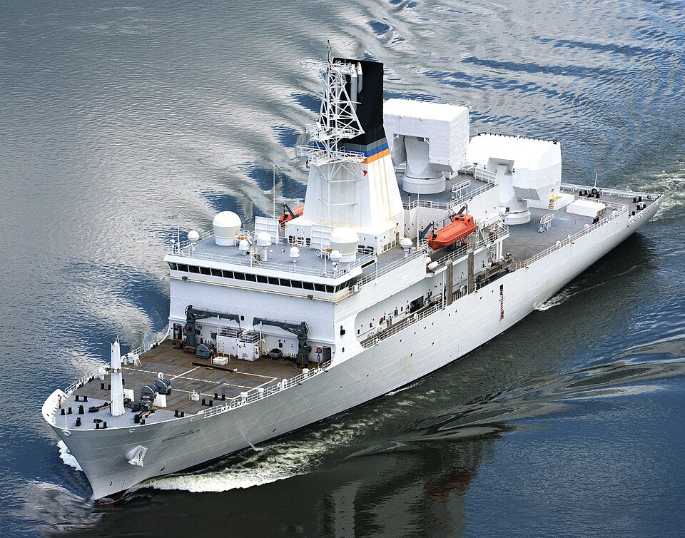 USNS Howard O. Lorenzen (T-AGM-25) 30 Inches Ship Model