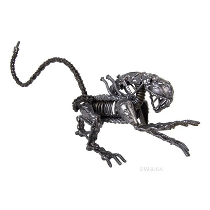 Metal Alien Xenomorph XX121