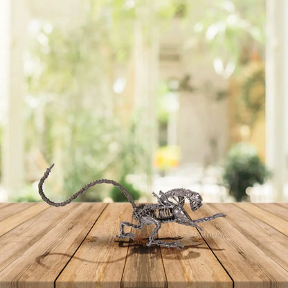 Metal Alien Xenomorph XX121