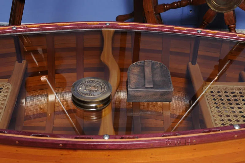 Makers to the Queen Compass w leather case