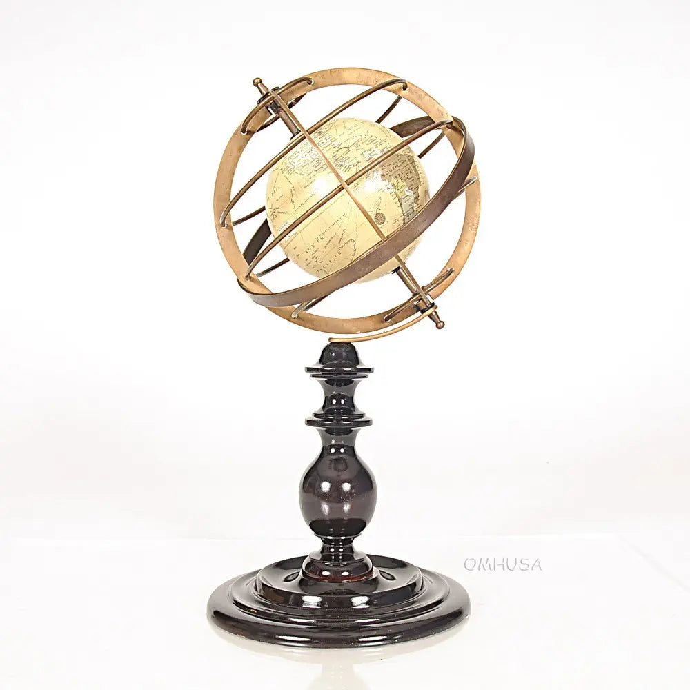 Globe en anneaux de laiton