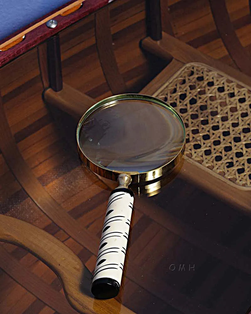Magnifier in wood box- 4 inches – Captain Heritage