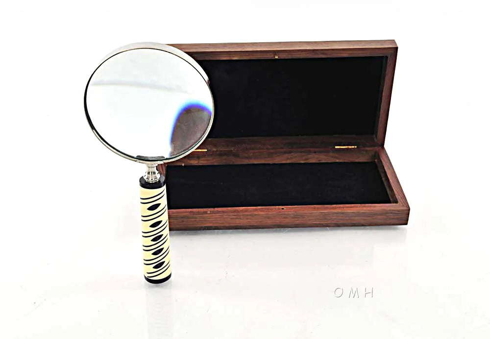 Loupe dans boîte en bois – 4 pouces