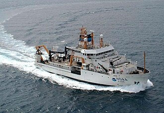 NOAA Ship Oscar Dyson (R 224) 30 Inches Ship Model