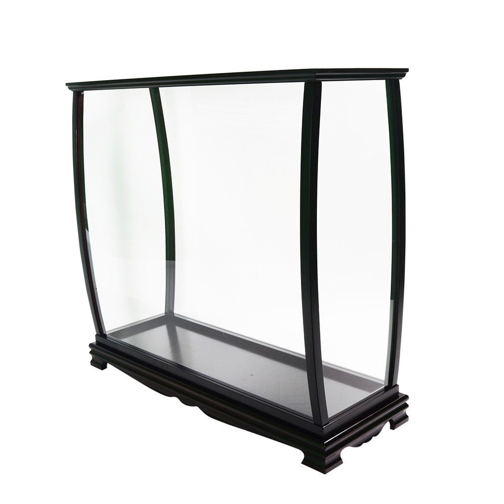 Display case for tall ship medium