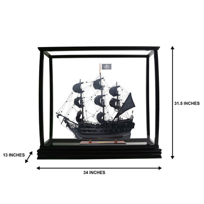 Display case for tall ship medium