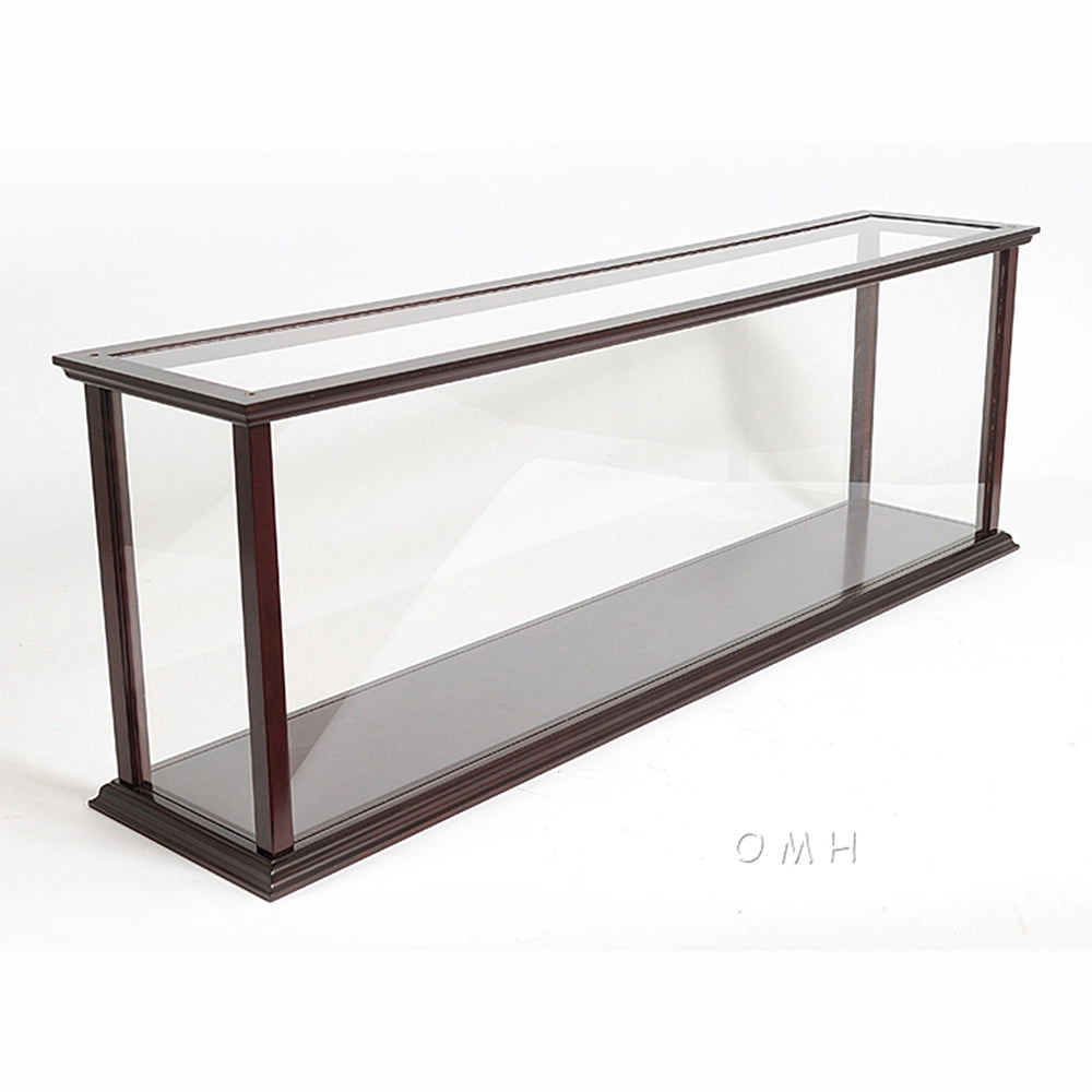 Display Case for Cruise Liner Mid