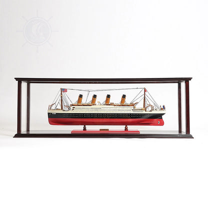 Display Case for Cruise Liner Mid