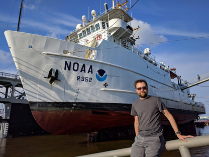 NOAA Ship Nancy Foster (R 352) 30 Inches Ship Model