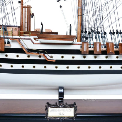 Amerigo Vespucci Painted Admiral Line