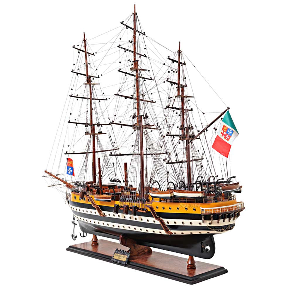 Amerigo Vespucci Medium Admiral Line | New Model