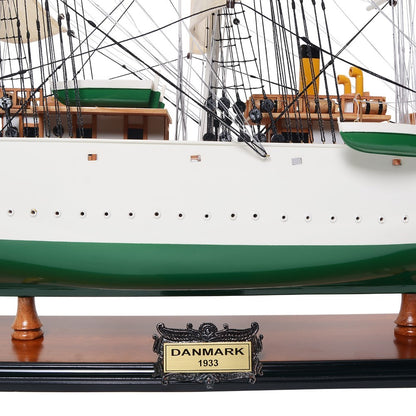Danmark Yelkenli Gemi Modeli Admiral Hattı