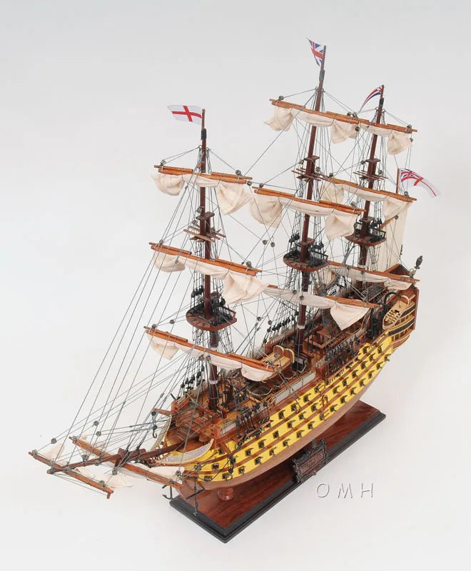 HMS Victory Painted Medium Admiral Line