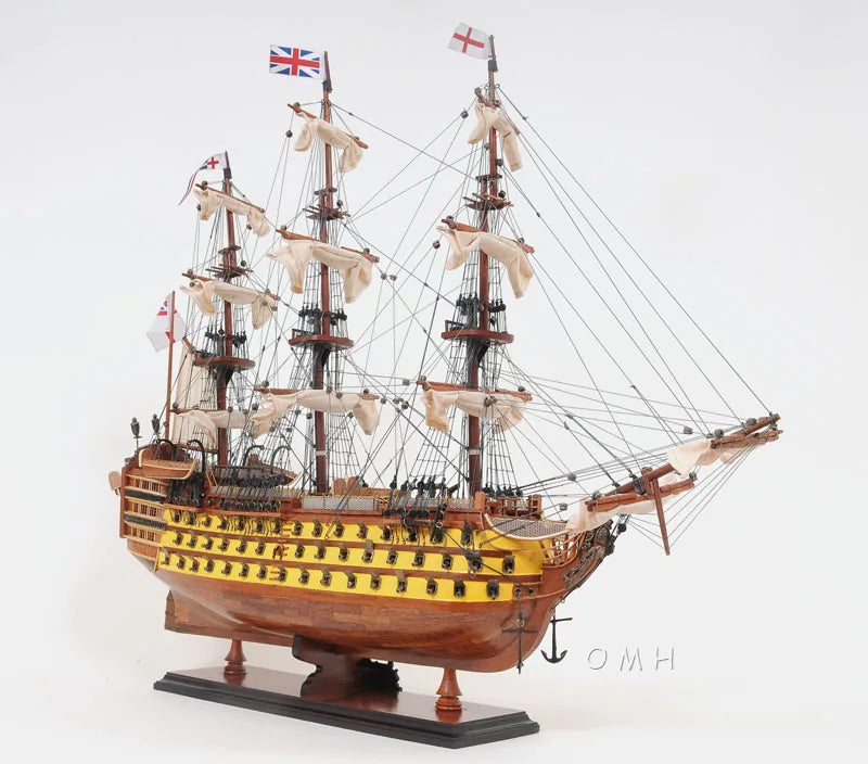 HMS Victory Painted Medium Admiral Line