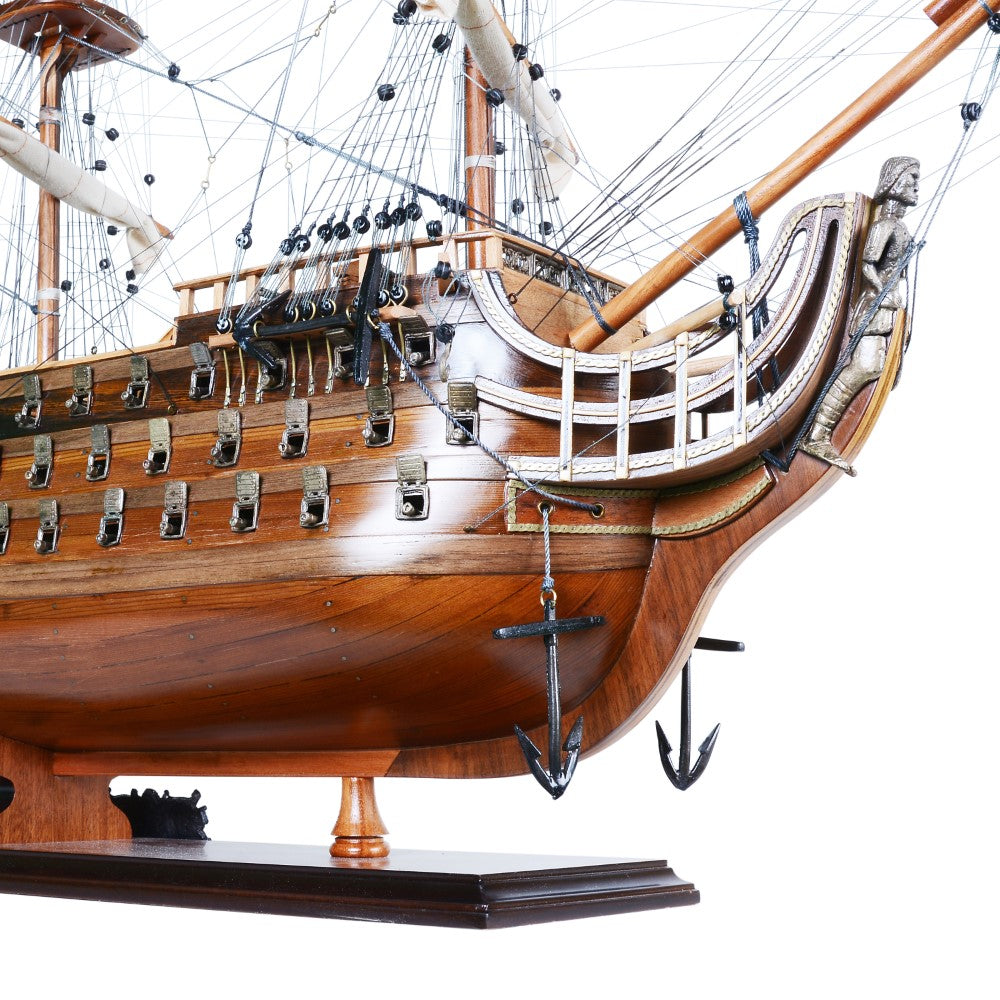 T059 - Royal Louis E.E. Admiral Line