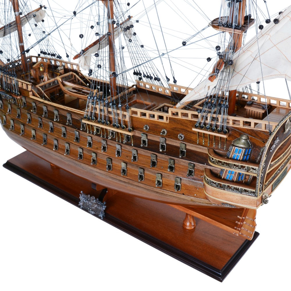T059 - Royal Louis E.E. Admiral Line