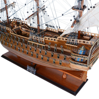 T059 - Royal Louis E.E. Admiral Line