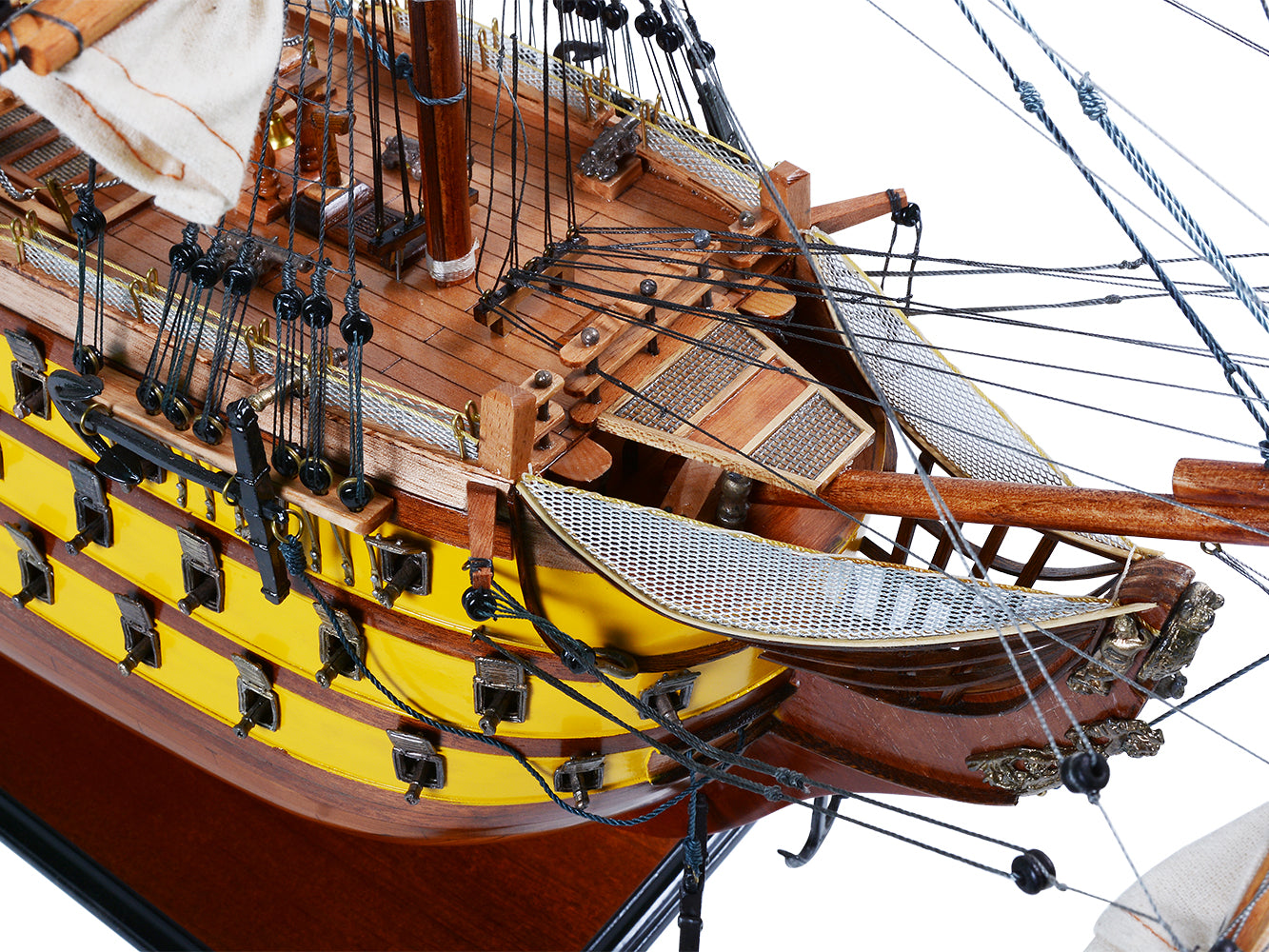 Ultimate HMS Victory Combo: A Model Ship and Classic Hat