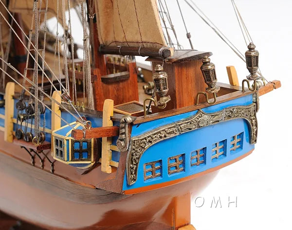 HMS Bounty Admiral Line