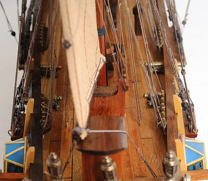 HMS Bounty Admiral Line
