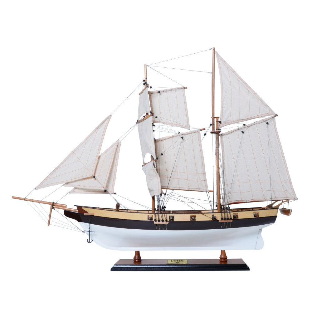 Lynx Painted Tall Ship Model Captain Line
