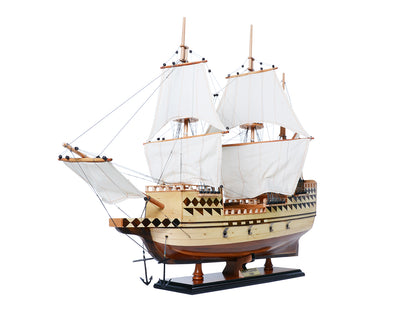 Majestic Mayflower Combo: A Model Ship and Iconic T-Shirt