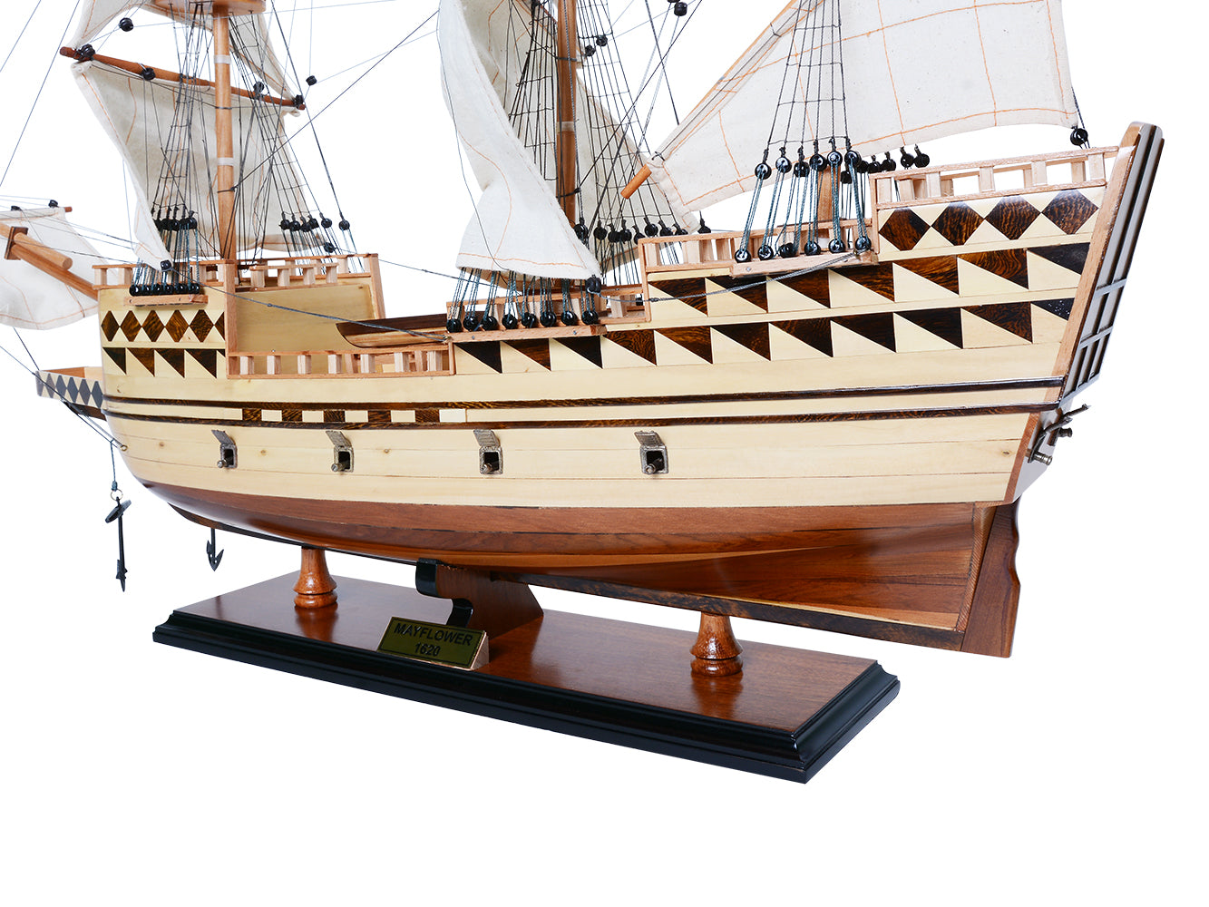 Majestic Mayflower Combo: A Model Ship and Iconic T-Shirt