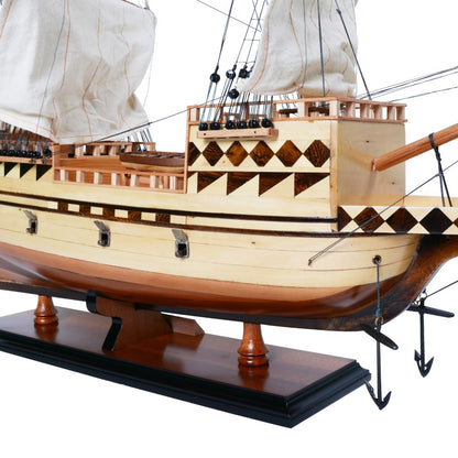 Mayflower Medium - Fully Assemble Captain Line