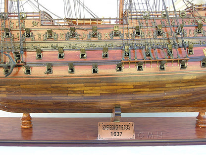 HMS Sovereign of The Seas XL With Display Case No Glass