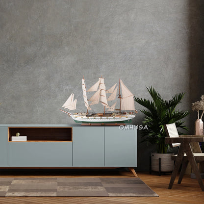 Gorch Fock Medium Admiral Line | Fully Assembled