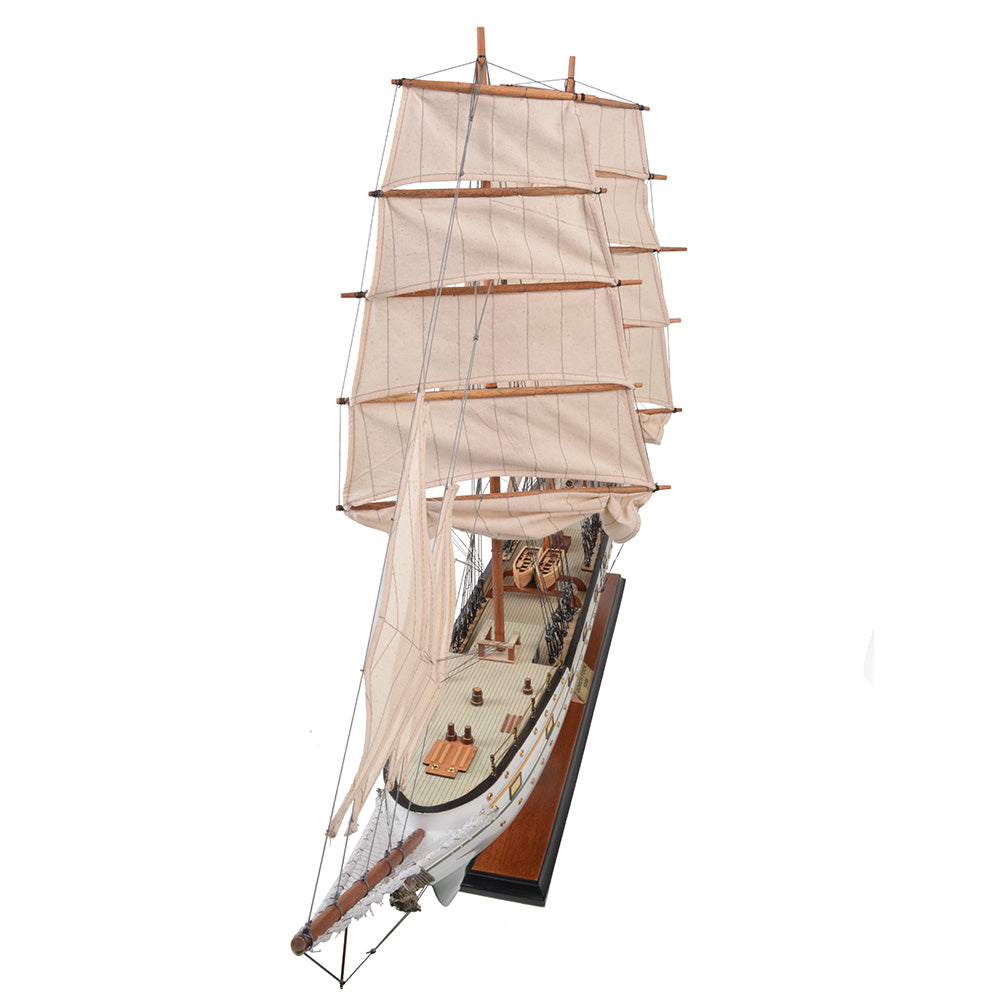 Gorch Fock, Amiral de la Ligne moyenne | Entièrement assemblé