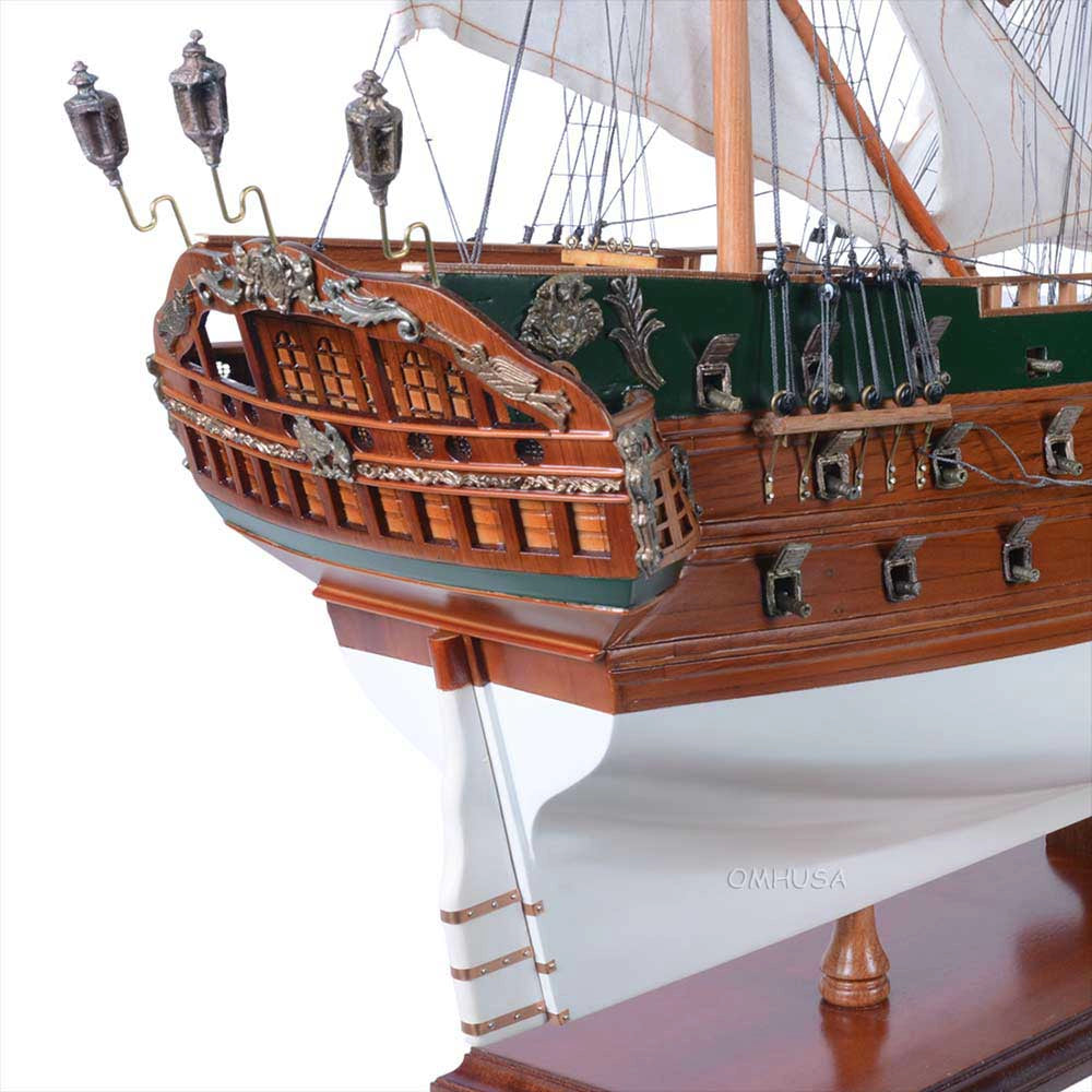 Norske Love Painted Admiral Line