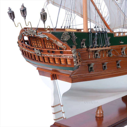Norske Love Painted Admiral Line