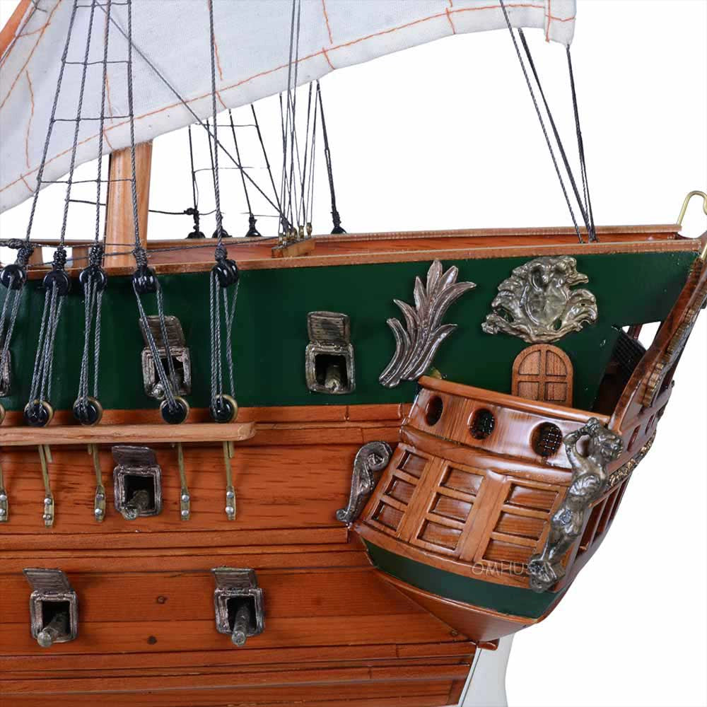 Norske Love Painted Admiral Line