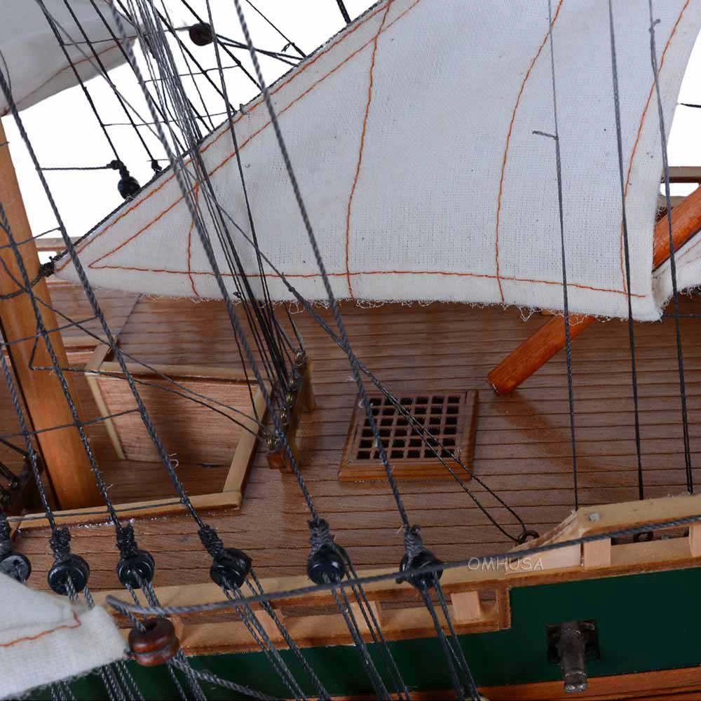 Norske Love Painted Admiral Line