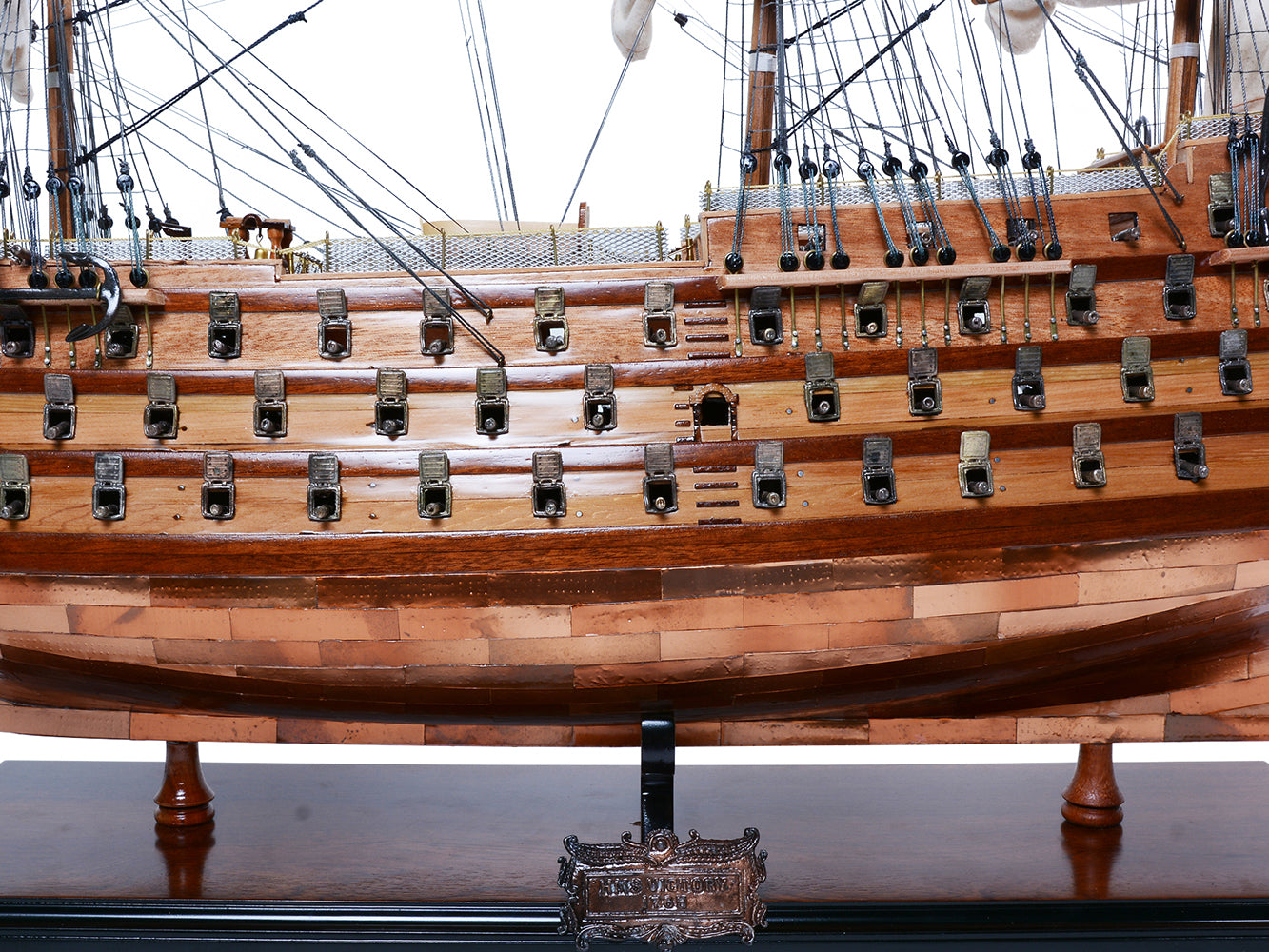 Ultimate HMS Victory Combo: A Model Ship and Classic Hat