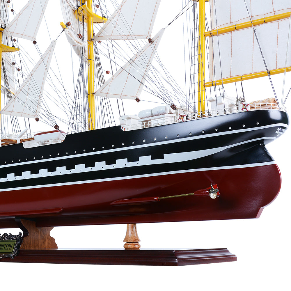 Kruzenshtern Painted Large | Fully Assembled