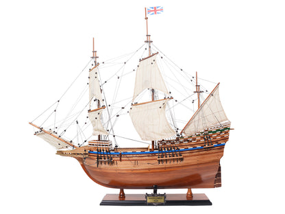 Majestic Mayflower Combo: A Model Ship and Iconic T-Shirt