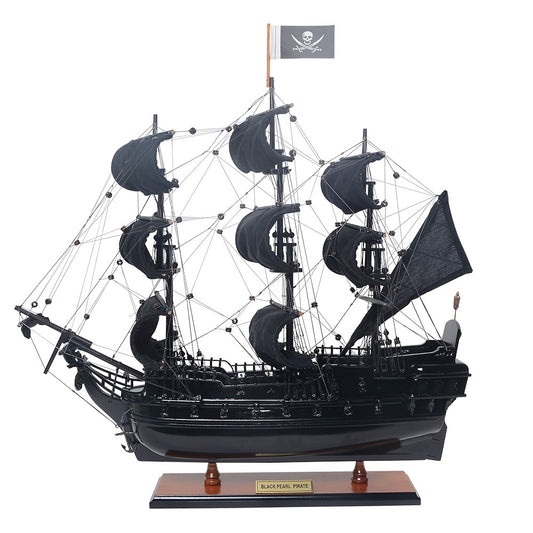 Black Pearl Pirate Ship Small Captain Line