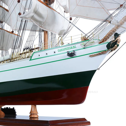 Cuauhtemoc Large (curved sails)