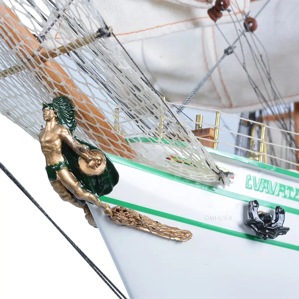 Cuauhtemoc Large (curved sails)