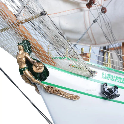 Cuauhtemoc Large (curved sails)
