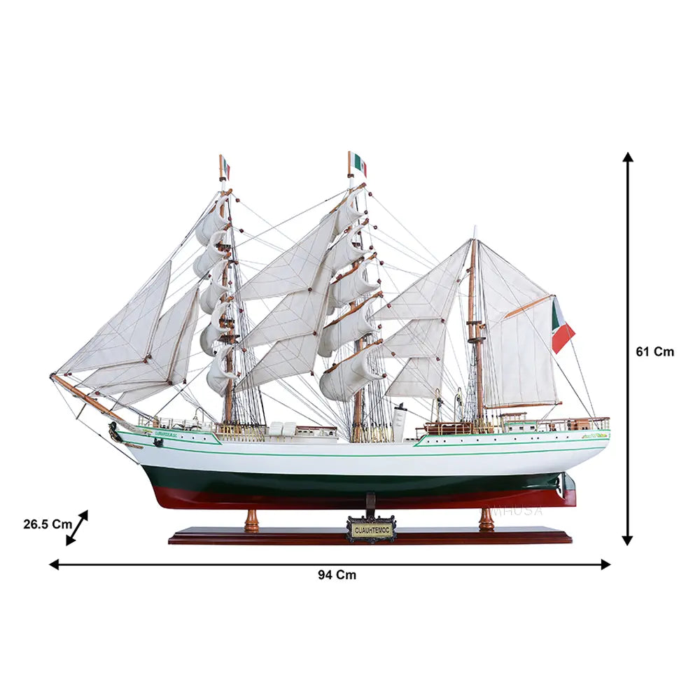 Cuauhtemoc Large (curved sails)
